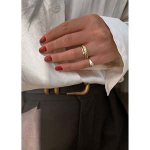 14k Solid Gold Round Signet Diamond <b>Ring</b> Romantic <b>Dainty</b> Style with 8mm Width Rhodium Plated Yellow Gold Everyday Wear - Product Image 3