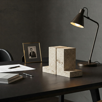 Porte-livres en marbre de qualité supérieure, moderne, mobile, fait main, personnalisable, organisateur décoratif en pierre, décoration de bureau élégante pour la maison