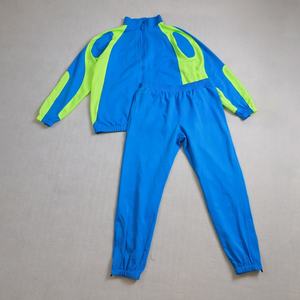 เสื้อกันลมโพลีเอสเตอร์สำหรับผู้ชายชุดวอร์มชุดเล่นฟุตบอลขาตรงสีพื้น - Product Image 2