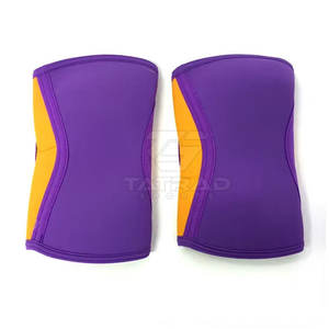 Protection de coude réglable légère en néoprène antidérapante avec impression de logo personnalisée pour la musculation - Product Image 1