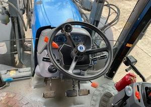 Tractor NEW HOLLAND 2006, Motor Diésel de 20 HP, Transmisión por Engranajes, Tractor Agrícola - Product Image 3