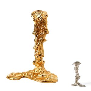 Juego de portavelas de metal Trio con diferentes alturas y diseño a juego perfecto para arreglos de repisa o centro de mesa - Product Image 2