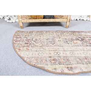 Alfombra vintage, alfombra turca redonda de 2.5x1.5 pies, alfombra beige marrón con motivos de plantas y árboles - Product Image 4