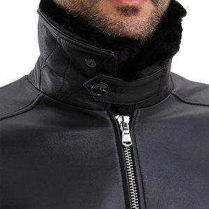 Blouson d'aviateur en cuir véritable pour hommes avec doublure matelassée pour le style et le confort Vêtements d'extérieur durables pour un usage quotidien - Product Image 4