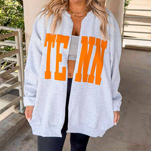 Personnalisé 2025 sweat à capuche pour femme sweat brodé Style décontracté tissé tissu solide motif hiver saison avant Logo Position - Product Image 5