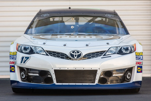 LISTO PARA CONDUCIR - USADO, VOLANTE A LA IZQUIERDA |   CONDUCCIÓN DERECHA |   Auto de Carreras NASCAR TOYOTA CAMRY 2014 - Product Image 2