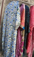Vente en gros de kimono de vacances de luxe pour femmes Vente en gros de kimonos en soie pour femmes, robe de plage vintage, robe de nuit unique, parfaite