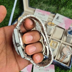 Reloj de pulsera para hombre, plateado, con incrustaciones de piedras, de acero inoxidable, con juego completo de piedras, estilo brillante - Product Image 4