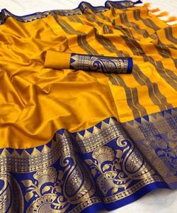 Exquisito Sari de trabajo jacquard de seda Banarasi con trabajo de perlas y bordado de diamantes para ropa nupcial y festiva - Product Image 2