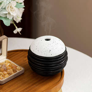 Quemador Bakhoor de resina epoxi de madera natural hecho a mano soporte de cono de carbón tradicional para incienso y esencial - Product Image 4