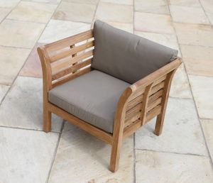La chaise de canapé Nakula en bois de teck avec des coussins épais et une finition naturelle convient à une utilisation en extérieur. - Product Image 1