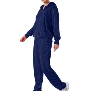 Ensemble sweat à capuche et pantalon de survêtement en velours lourd de fabrication professionnelle survêtement en velours de conception personnalisée pour les femmes - Product Image 6