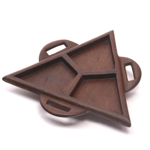 ถาดเสิร์ฟผลไม้และของขบเคี้ยวทำจากไม้แห้งทรงสามเหลี่ยมตามสั่ง - Product Image 1