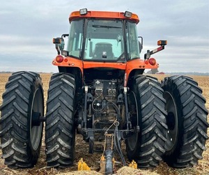 รถแทรกเตอร์การเกษตร AGCO DT240A มือสองสภาพดี 80 แรงม้า ประสิทธิภาพสูง ขับเคลื่อน 4 ล้อ ระบบเกียร์ สำหรับงานไถพรวน - Product Image 4