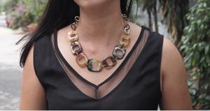 Collier de luxe en corne de buffle fait à la main, bijoux naturels et durables pour femmes, haute qualité - Product Image 3