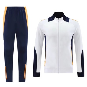 Chándal de fútbol personalizable al por mayor de calidad superior para hombre, ropa deportiva transpirable de manga larga para entrenamiento de fútbol - Product Image 1