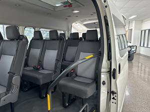 Toyota Hiace Commuter 2021 Usada, 12 Plazas - Product Image 2