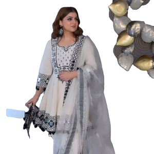 Nouvel ensemble de salwar kameez en coton FABZONE pour femmes - Vêtements de fête et de festival fabriqués en Inde et au Pakistan Modèle FZSR - Product Image 1