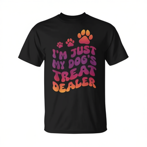 T-shirt I'm Just My Dog's Treat Dealer nera unisex per adulti a maniche corte con scollo rotondo - Product Image 2