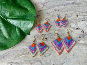 Modernos Pendientes de Cuentas con Diseño Turquesa, Flecos en Cascada, Cuentas de Vidrio y Joyería Resum, Regalo de MS Handicraft - Product Image 2
