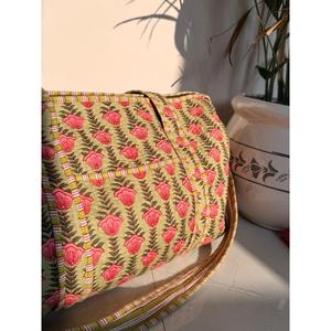 Indian <b>Patchworked</b> Floral Quilted Duffle <b>Bag</b> XL Weekender Travel <b>Bag</b> Large Capacity Zipper Closure Foldable Cotton Fitness - Product Image 3