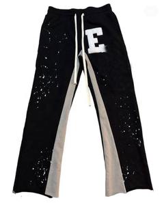 Pantalones de chándal de pierna ancha de algodón de alta calidad para hombre, pantalones acampanados de moda personalizados OEM con estampado apilado, estilo de trabajo informal - Product Image 4