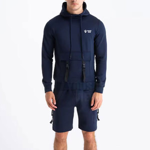 Ensemble short à capuche uni imprimé de style simple et unique pour homme Vêtements décontractés grande taille pour l'été en vente - Product Image 1