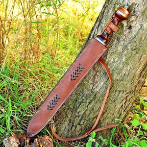 Épée romaine Gladius en acier Damas faite à la main avec manche en bois et fourreau en cuir - Product Image 1