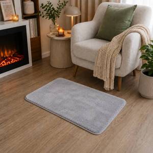Alfombra de Piel Sintética de Felpa Gris Moonbeam, Antideslizante, Suave, 60x50 cm - Product Image 1