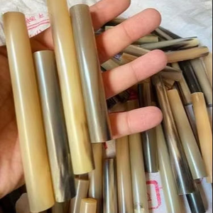 Rouleau de corne de buffle noir et blanc naturel, écologique, fait à la main pour les manches de couteaux à tampon, fabriqué en Inde par Saniya Handicraft - Product Image 5