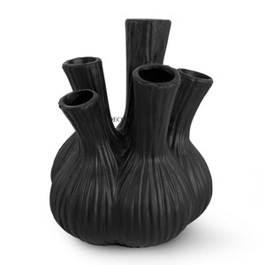 Suministros de jarrón de flores de diseñador único de Metal de primera calidad chapado en oro de alta calidad con detalles intrincados y construcción duradera - Product Image 3