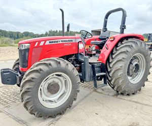 Massey Ferguson 2635 4WD Tractor nuevo/usado de la mejor calidad con motor potente Cojinete de núcleo de engranaje de funcionamiento perfecto incluido - Product Image 4