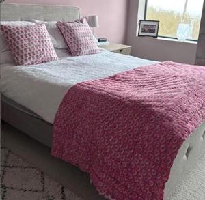 Couverture en coton fleuri, faite à la main, style Kantha, pour lit Queen - Product Image 4