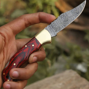 Couteau de chasse multifonctionnel à lame fixe en acier Damas fait main, manche en noyer, personnalisable OEM, survie en plein air - Product Image 2