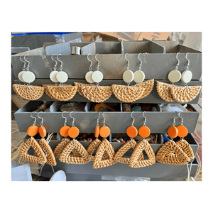 ต่างหูหวายแบบห่วงถักทำมือสไตล์โบฮีเมียนทางเรขาคณิตพู่ห้อยต่างหูแบบห้อยสำหรับผู้หญิง - Product Image 1