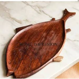 Bandeja o plato de madera de mango natural en tamaño pequeño mediano y grande con platos y platos de cúpula de vidrio Utensilios de cocina de diseño único - Product Image 6