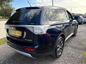 MITSUBISHI OUTLANDER 2.2DI-D GX3 2019 USADO, Volante a la Izquierda/Derecha - Product Image 2