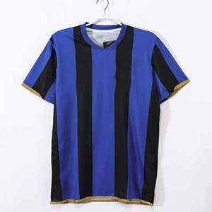 Maillot de football rétro unisexe de qualité thaïlandaise, célèbre, très vendu, style d'entraînement d'équipe de football, nouvelle saison, vêtements de football automatisés - Product Image 1