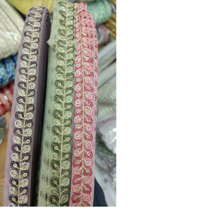 Mini lacets brodés sur mesure en taille 2.5 cm disponibles en couleurs assorties idéal pour la revente et adapté à l'artisanat - Product Image 2