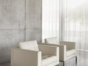 Sofá moderno Marion de 1 plaza fabricado en marco de aluminio y forro de piel sintética con cojines gruesos y acabado en nogal. - Product Image 3