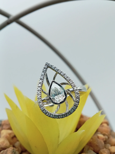 Bague fantaisie personnalisée en or 4 carats 14 carats 18 carats ovale de fiançailles VVS Moissanite de mariage avec diamant 100% satisfaction garantie - Product Image 5