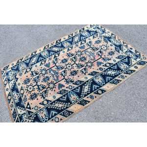 Tapis classique bleu beige 4x6,2 pieds Tapis turcs - Product Image 2