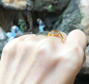 Anillo de compromiso de estilo Vintage Art Deco clásico, incrustaciones de ajuste de bisel de Halo de boda de diamante de rubí cultivado en laboratorio para promesas de fiestas - Product Image 5