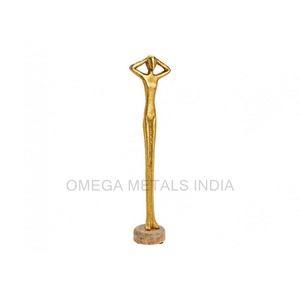 Figurine humaine de décoration d'arbre de Noël de luxe de haute qualité avec base en bois pour les décorations de Noël en gros en vente - Product Image 1