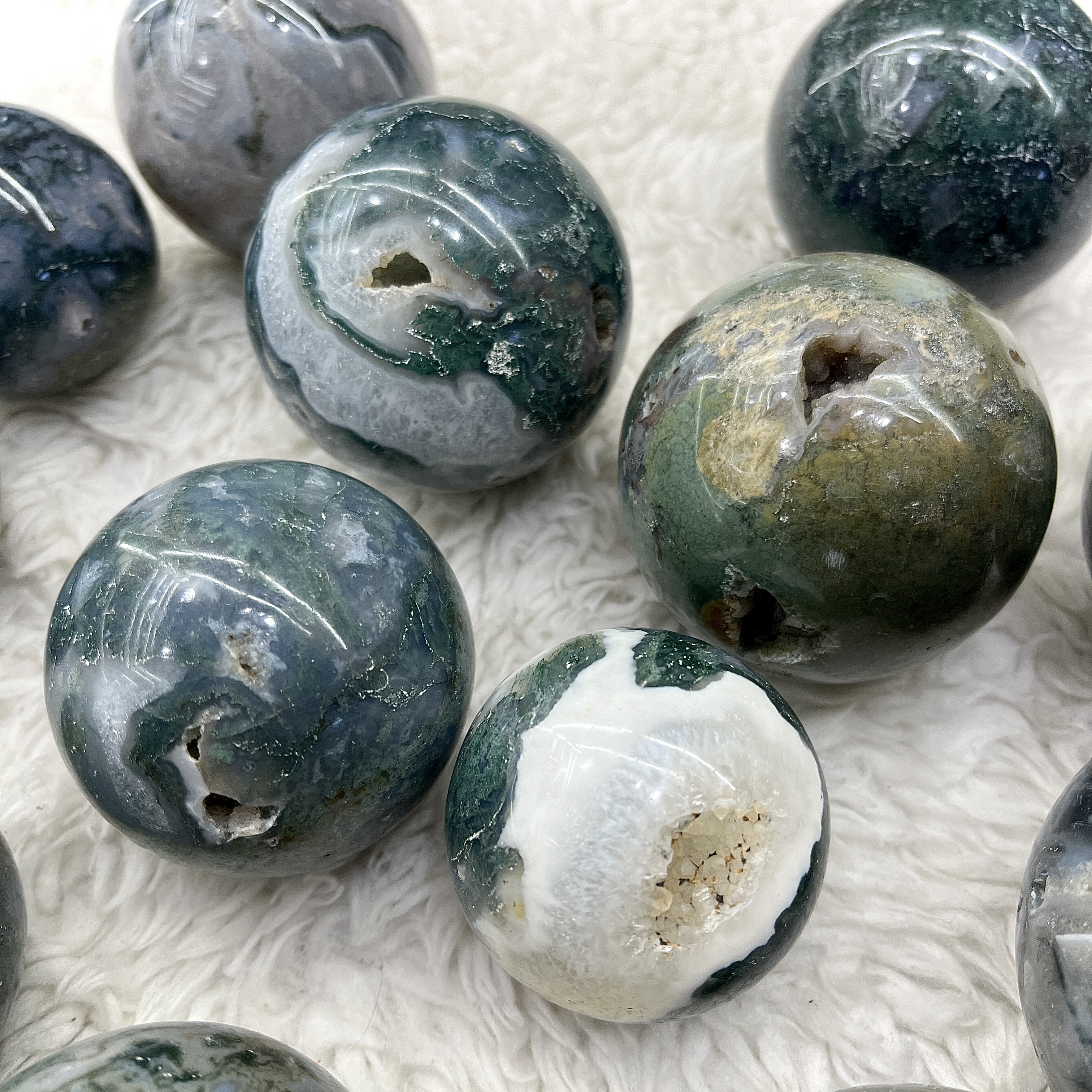 สีเขียว