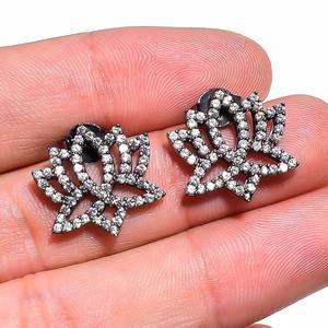 ต่างหูหมุดดอกบัวเงินสเตอร์ลิงลายดอกไม้น่ารัก925ต่างหูเม็ดเดี่ยว nelumbo nucifera สำหรับเด็กผู้หญิงของขวัญที่สมบูรณ์แบบ - Product Image 1