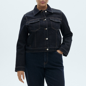 Chaqueta Vaquera Negra para Mujer, Estilo Casual, con Botones, Corta, para un Look Moderno y Urbano - Product Image 3