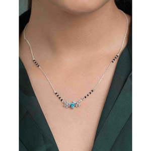 Compre un Mangalsutra de Plata Pura con Baño de Oro, Cadena de Perlas y Diamantes, Estilo Étnico Religioso, Regalo Perfecto para su Esposa - Product Image 5