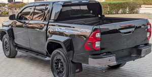 2020 Toyota Hilux Manual Transmission Dark Interior Leather Seats ACC Cruise <b>Control</b> FWD - Product Image 3