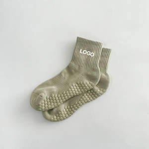 Calcetines Personalizados de Marca, 100% Algodón, Antideslizantes, de Secado Rápido, Ecológicos, para Uso Deportivo y Empresarial, con Diseño de Dibujos Animados Personalizable - Product Image 1